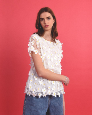 Floral Veil T-Shirt - White | Molly Bracken